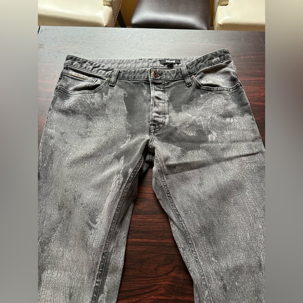 Just Cavalli designer Italian made jeans 36/30 skinny jeans snakeskin pattern.